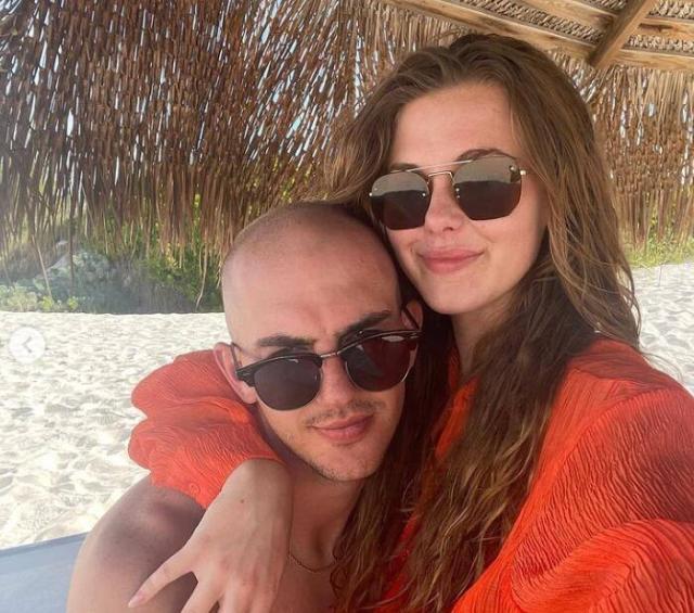 V体育线上登录-卡鲁索离开湖人已换两任女友 拿高薪看齐帕森斯？