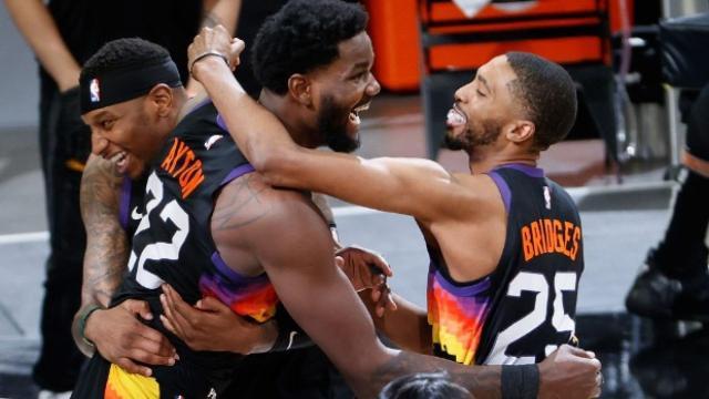 1624667799212059452.jpg deandre-ayton-valley-oop-cele-1280x720.jpg