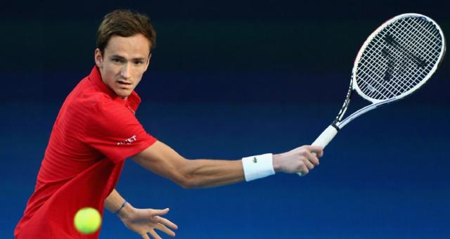 V体育线上登录-梅德维德夫再胜兹维列夫 延续不败金身冲击澳网?